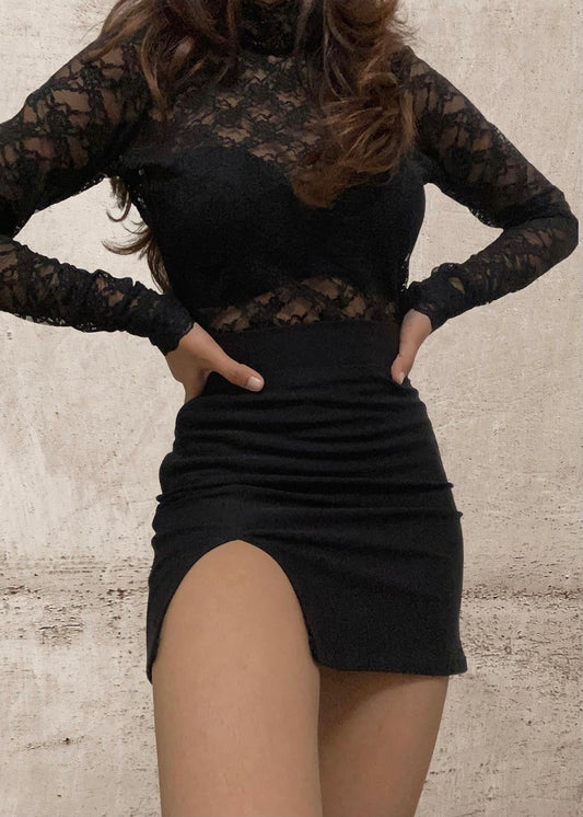 Side Cut Chic Skirt (Black)